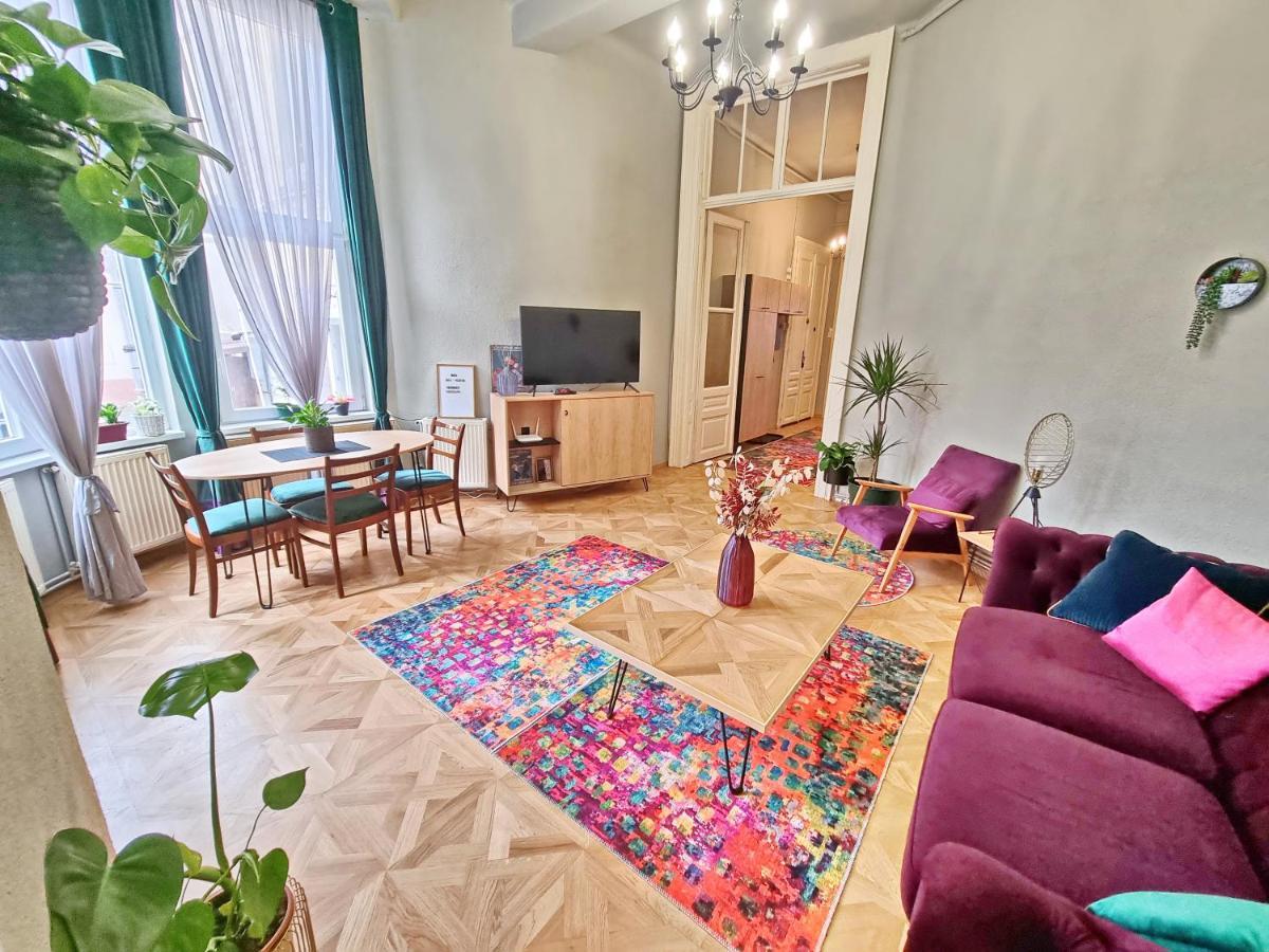 Brasov Old Town Center Apartments Екстер'єр фото